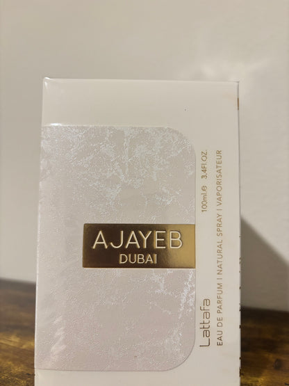 Lattafa Ajayeb Dubai Eau de Parfum (100 ml)